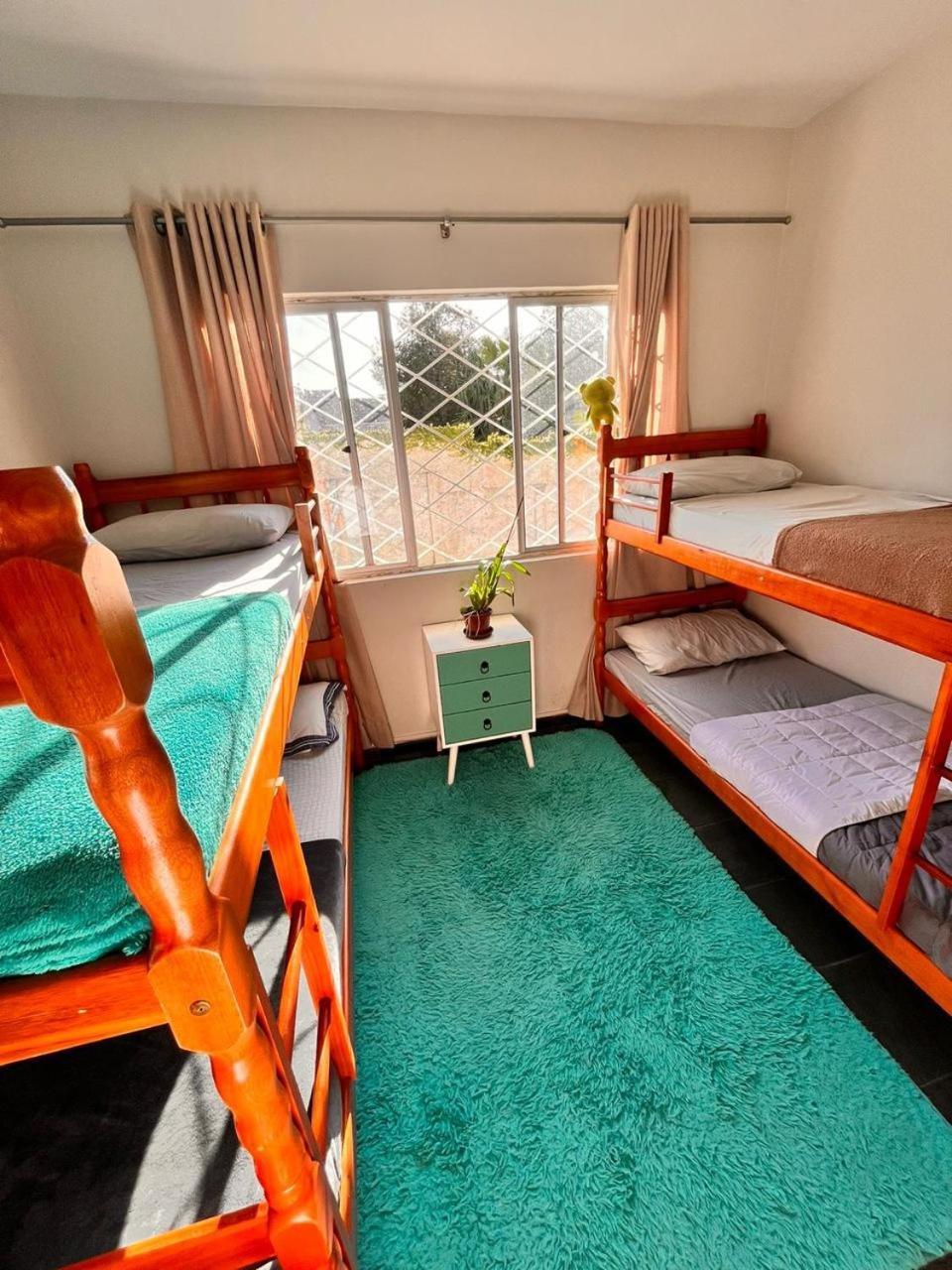 Opera Hostel กูรีตีบา ภายนอก รูปภาพ
