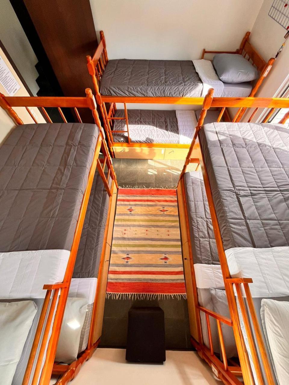Opera Hostel กูรีตีบา ภายนอก รูปภาพ