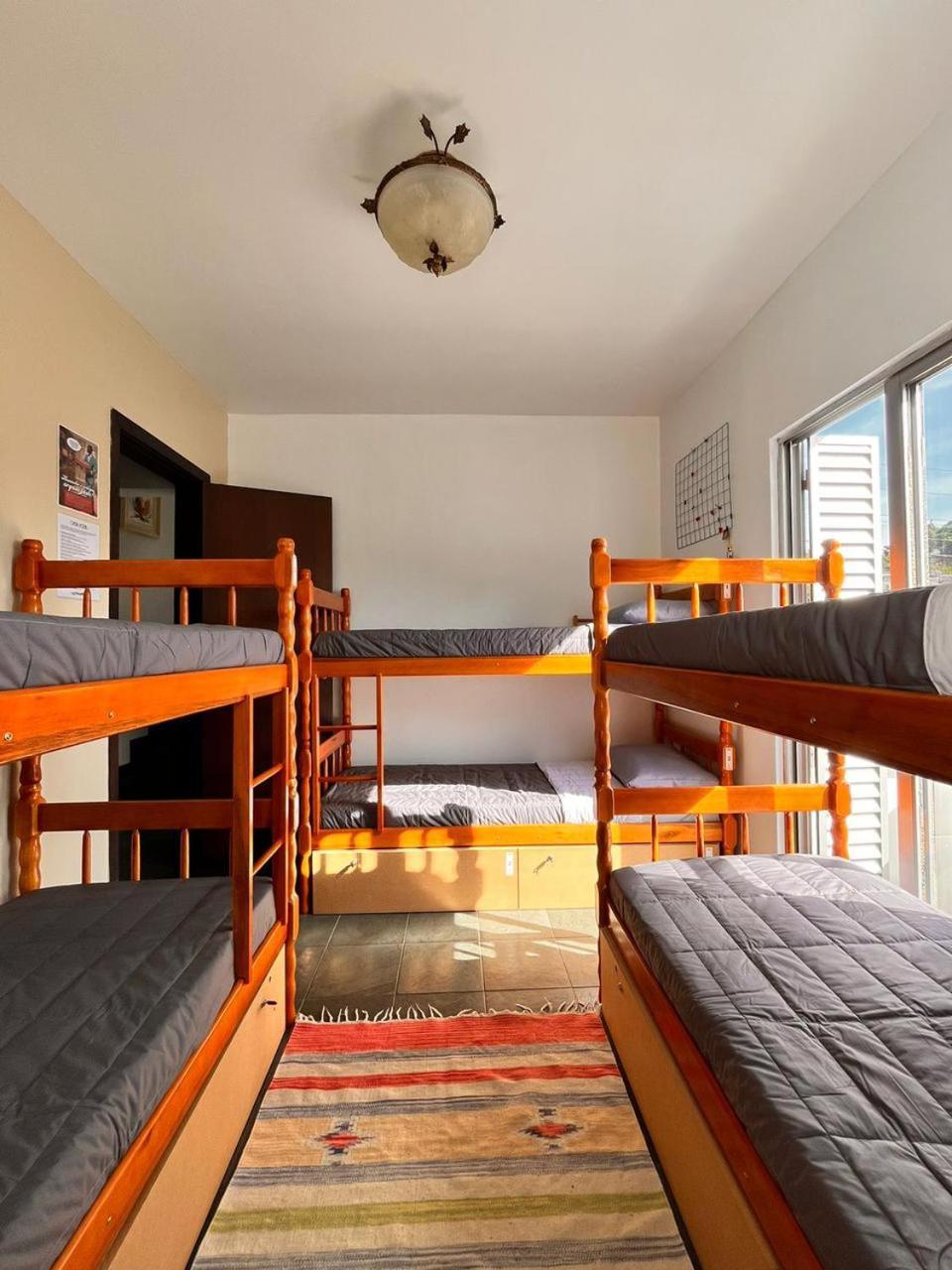 Opera Hostel กูรีตีบา ภายนอก รูปภาพ